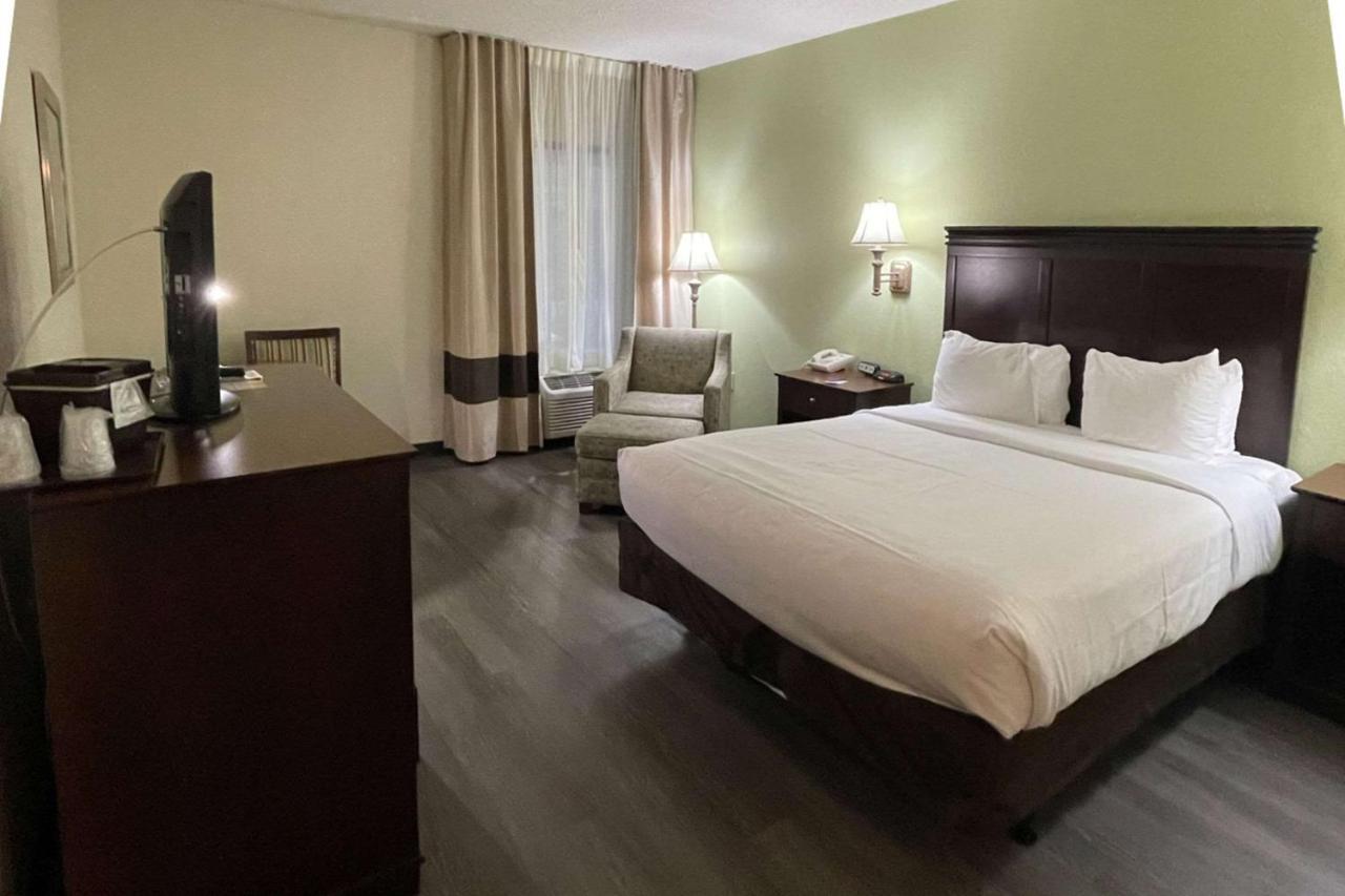 Comfort Inn Pinehurst - Southern Pines Ngoại thất bức ảnh